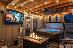 Modern Retreat. Hot Tub 15 mins to downtown - Image 2