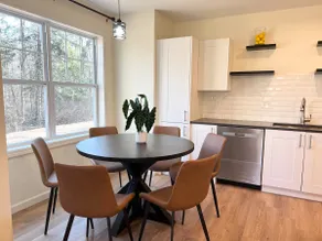 Unique Stay | 3 Kings & 2 Queens in Beautiful Home - Image 4