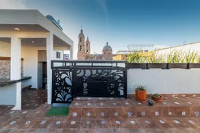 Completely Renovated House in the City Center - Image 4