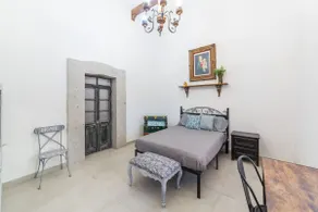 Completely Renovated House in the City Center - Image 2