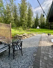 Unique Coach House w/ Tepee , Sauna & Cold Plunge - Image 5