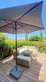 Luxury beachfront/poolside apartment, refurbished, sleeps 5 - Image 4