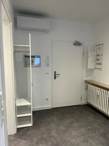 AP 1 - Modern spacious 3-room apartment - Image 2