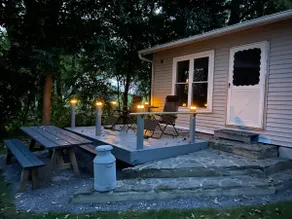 Auntie’s Lakeside Cottage - Image 5
