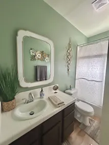 Beautiful 3bed/2bath/with a Pool/RV Parking - Image 5