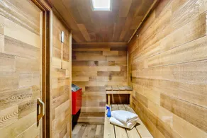 Lovely 3BR | Sauna | Fireplace | Deck - Image 3