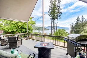 Beautiful 4BR Lakeview | Balcony - Image 4