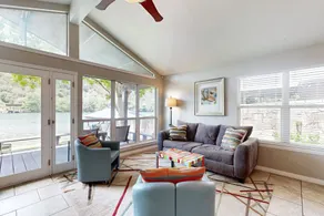 Chic 2BR Lakefront | Dock | Deck | W/D - Image 4