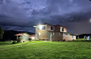 Beautiful Country House - Image 2