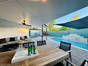 King Bed Retreat with Large Pool - Image 2