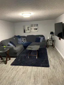 Bright Basement Apartment - Image 3