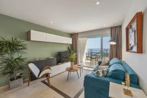Front Line Apartment Marbella - 2 Bedroom & 2 Bathrooms - Image 4