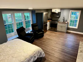 Turner Park Suite - Image 4