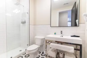 King Room - Image 5