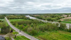 Grand River Retreat – 4BR Near Water - Image 2