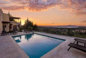 Elegant cretan villa w/ superb panoramic views - Image 3