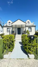 Classic style in a peaceful area - Image 4