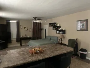 Little Boonville Apartment - Image 4