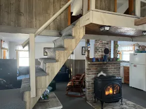 Center Cottage - Image 3