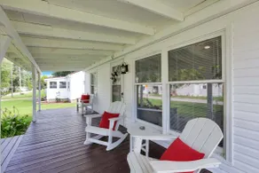 Homesmith Cottage|Hot Tub| Walk to Buckeye Lake - Image 5