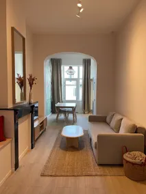 Brand new flat with sunny terrace, ideally located - Image 3