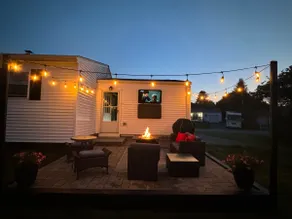 Mid-Island Retreat: Home close to Newport - Image 2