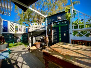 Bilbos Cottage at Little Bird - Image 4