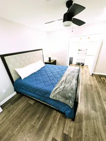 ”Frugal on Franklin” 2 BR in the Heart of Florence - Image 3