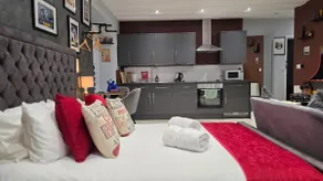 1 Bed Luxury Apartment with offsite Spa/Gym access - Image 5