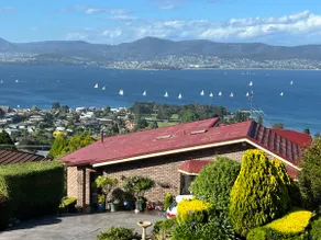 Stunning view 4 rooms 3 bathrooms 8 beds - Image 3