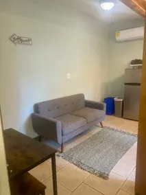 Pet Friendly Guesthouse Near the Beach/Downtown - Image 5