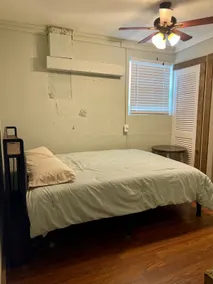 Pet Friendly Guesthouse Near the Beach/Downtown - Image 2