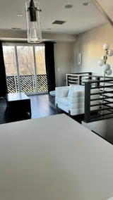 Heart of Southend Townhouse Steps from Rail Trail - Image 3