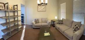 Spacious family home Centennial - Image 5