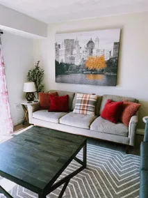 Cozy Hokie haven near VT campus - Image 2