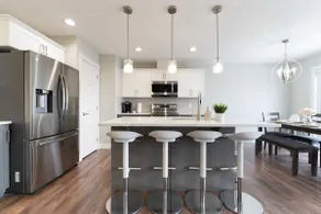 Modern Family Retreat Near Airport with A/C - Image 3