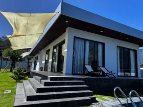 Whispering waves beachfront villa Tiến thành - Image 3