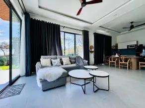 Whispering waves beachfront villa Tiến thành - Image 4