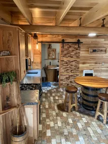 Grass Creek Getaway: Private, romantic, cozy cabin - Image 4