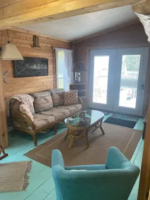 Just BEachy Bungalow@UPtown Inn - Image 3