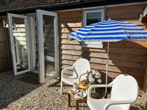The Bee Hive, East Boldre, Beaulieu, New Forest, - Image 4