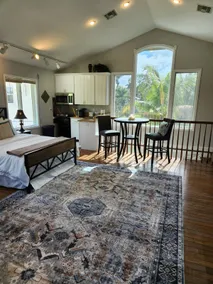 The Ezra - beautiful studio in historic Fort Myers - Image 2