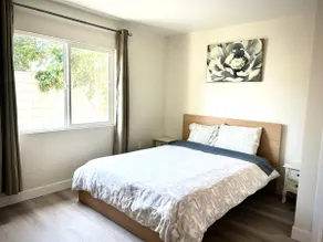 Entire/Cozy/Quite back unit in LA w/self checkin - Image 4