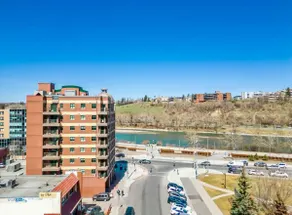 Amazing view one bedroom apartment Downtown #701 - Image 3
