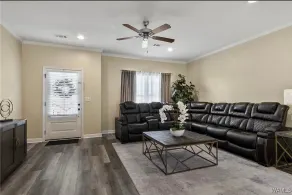 Modern Oasis [Entire House]Close to Campus - Image 5