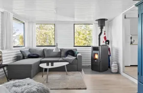 Holiday home right on the Baltic Sea beach - Image 2