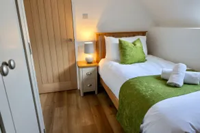 The Old Barn Apartment - Image 5