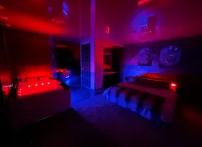 Romantic or naughty room near Toulouse - Image 2