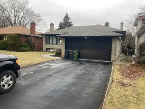 Modern & spacious 3 bedroom 1 bath 2 free parking - Image 3