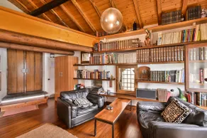 Artist's house in Como with lake views and parking - Image 5